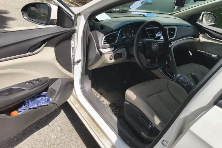 Used Buick GT 2021 Exemplar 1.5L Automatic Elite Version Driver Seat