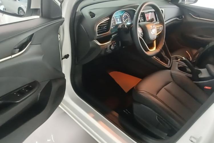 Used Buick GT 2021 1.3T Automatic Mild Hybrid Elite Version Driver Seat