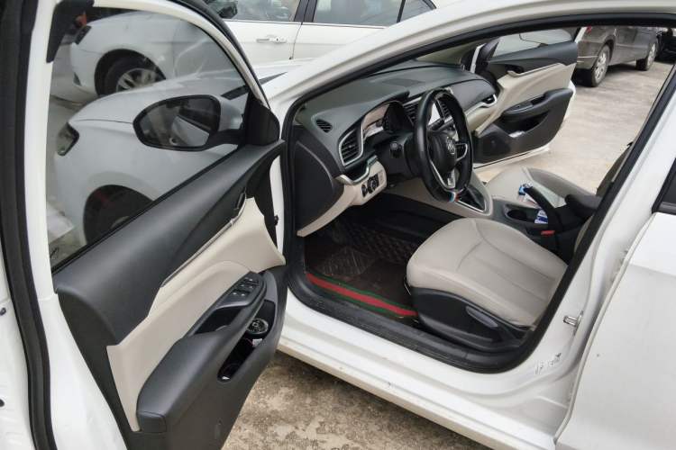Used Buick GT 2021 Exemplar 1.5L Automatic Elite Version Driver Seat