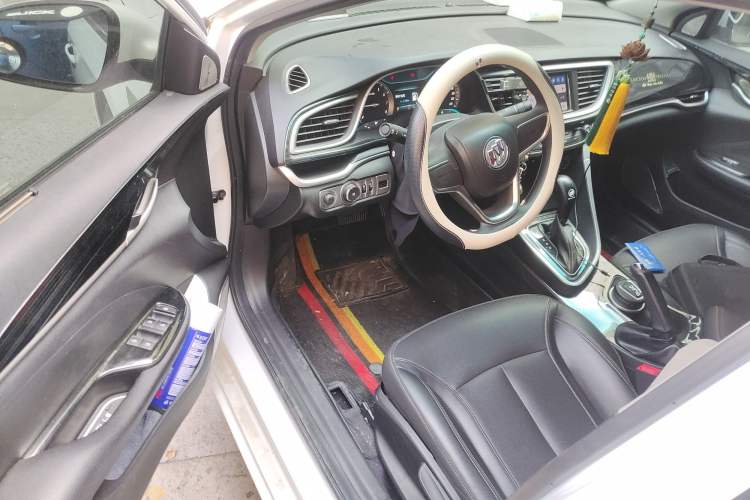 Used Buick GT 2021 1.3T Automatic Mild Hybrid Elite Version Driver Seat
