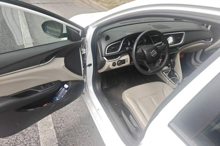 Used Buick GT 2021 Exemplar 1.5L Automatic Elite Version Driver Seat