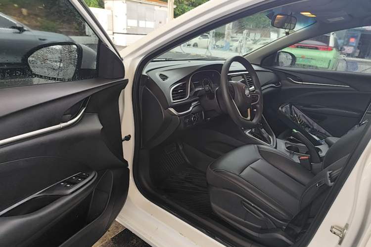 Used Buick GT 2021 Revised Version Flagship 1.5L Automatic Entry-Level Trim Driver Seat