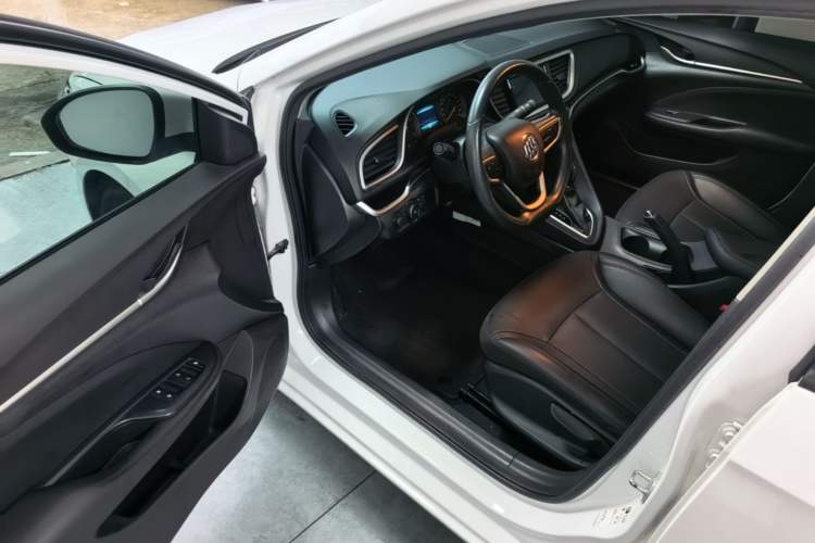 Used Buick GT 2021 Revised Version 1.3T Automatic Mild Hybrid Elite Edition Driver Seat