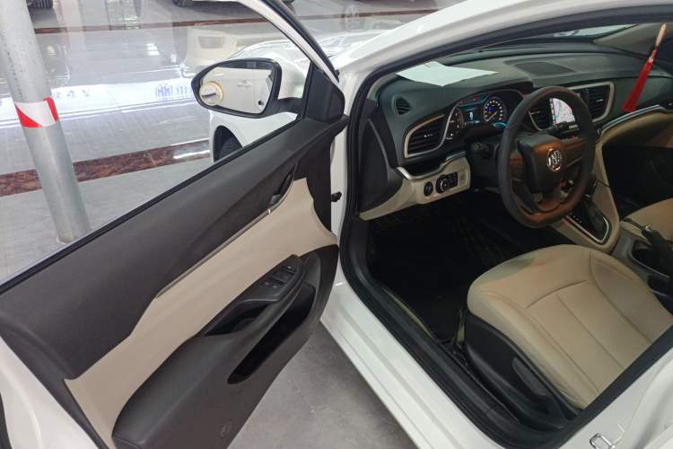 Used Buick GT 2021 Exemplar 1.5L Automatic Elite Version Driver Seat