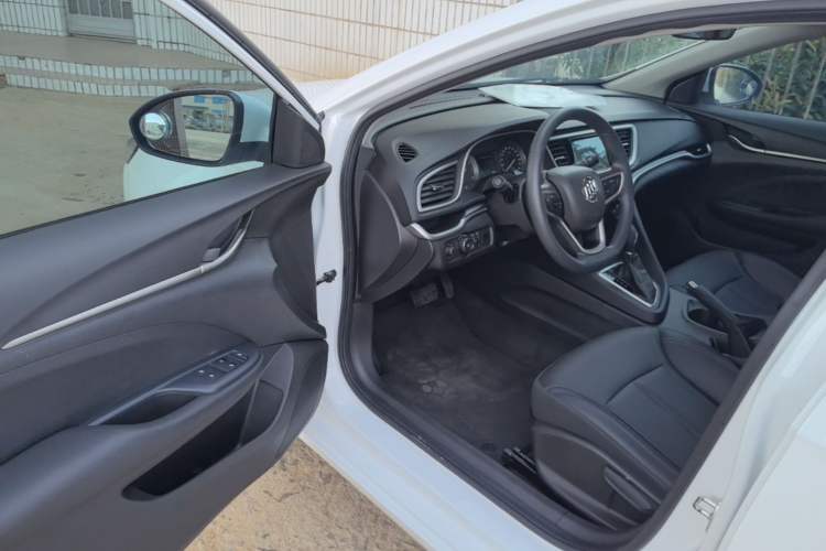 Used Buick GT 2021 Revised Version 1.3T Automatic Mild Hybrid Elite Edition Driver Seat