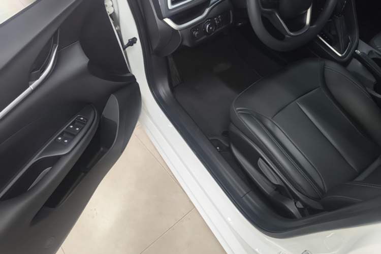 Used Buick GT 2021 Revised Version 1.3T Automatic Mild Hybrid Advanced Edition Driver Seat