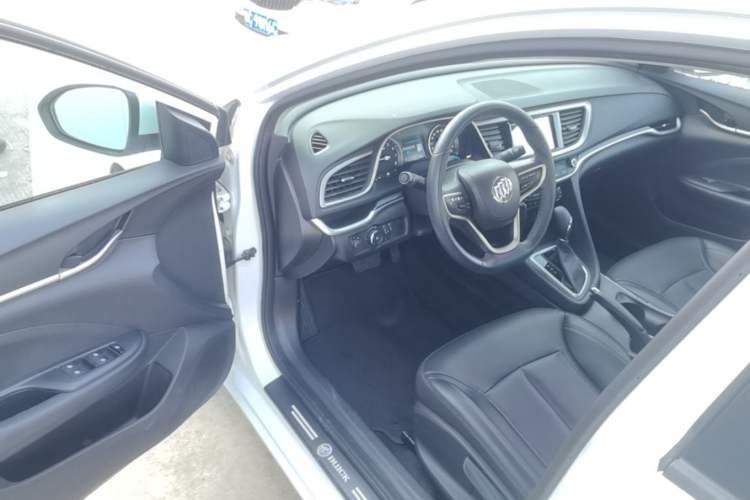 Used Buick GT 2021 1.3T Automatic Mild Hybrid Elite Version Driver Seat