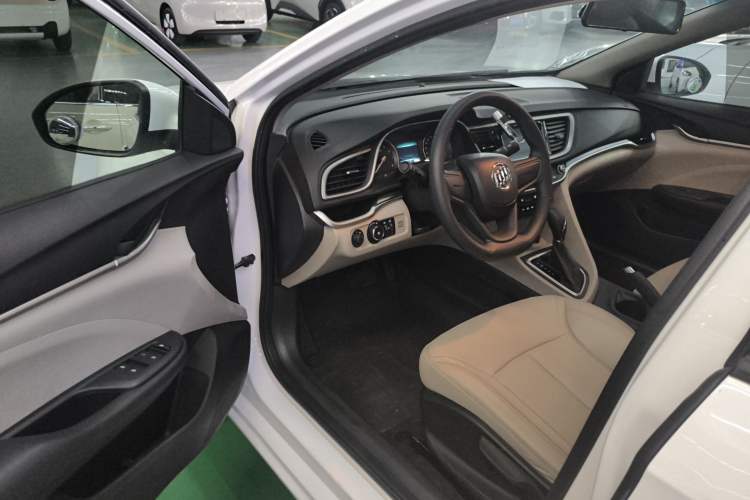 Used Buick GT 2021 Exemplar 1.5L Automatic Elite Version Driver Seat