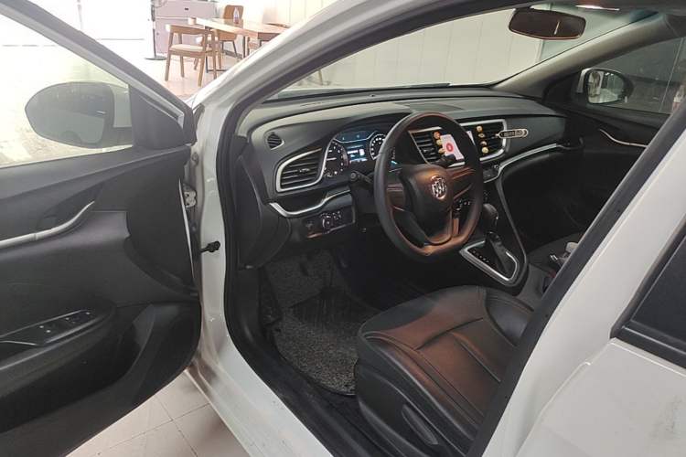 Used Buick GT 2021 1.3T Automatic Mild Hybrid Elite Version Driver Seat