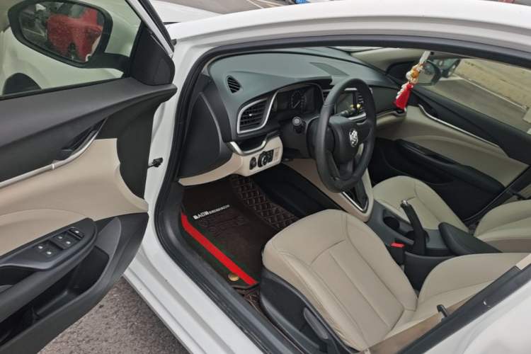 Used Buick GT 2021 Exemplar 1.5L Automatic Elite Version Driver Seat