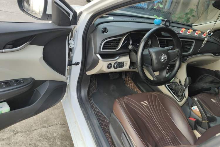Used Buick GT 2021 Exemplar 1.5L Automatic Elite Version Driver Seat