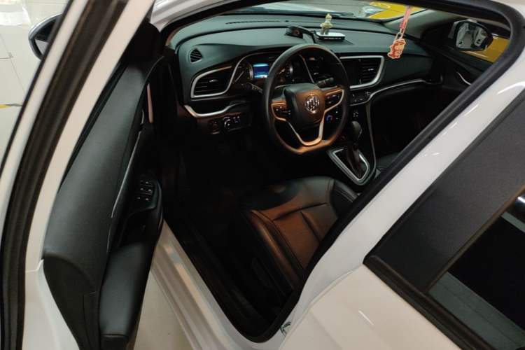 Used Buick GT 2021 Revised Version Flagship 1.5L Automatic Entry-Level Trim Driver Seat