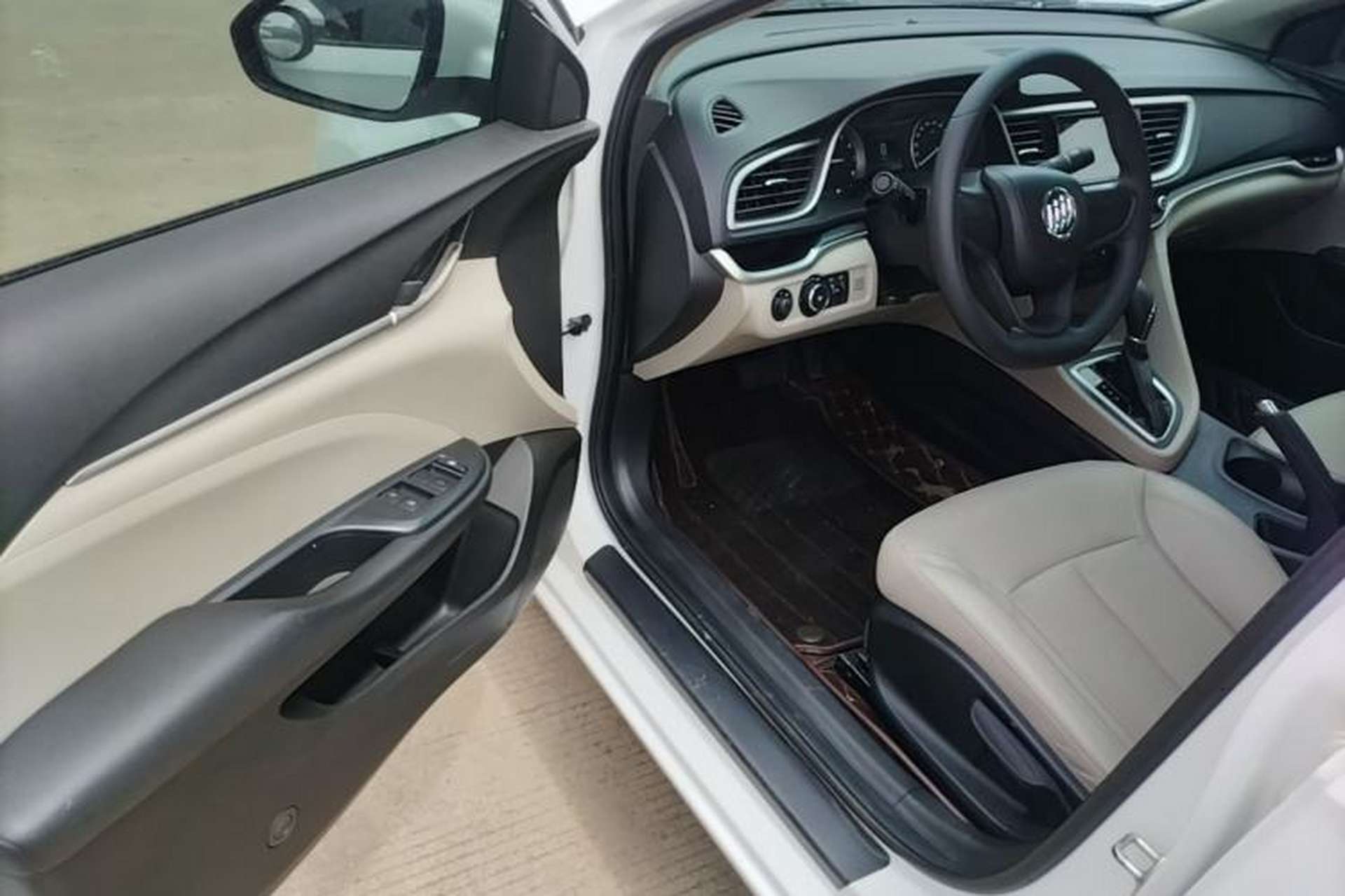 Used Buick GT 2021 Exemplar 1.5L Automatic Elite Version Driver Seat