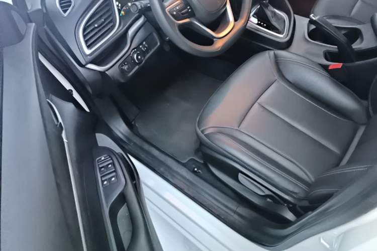 Used Buick GT 2021 Revised Version 1.3T Automatic Mild Hybrid Elite Edition Driver Seat
