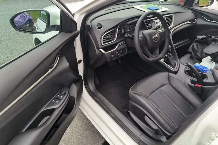 Used Buick GT 2021 1.3T Automatic Mild Hybrid Elite Version Driver Seat