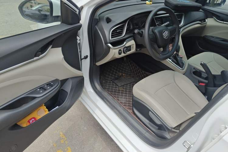 Used Buick GT 2021 Exemplar 1.5L Automatic Elite Version Driver Seat
