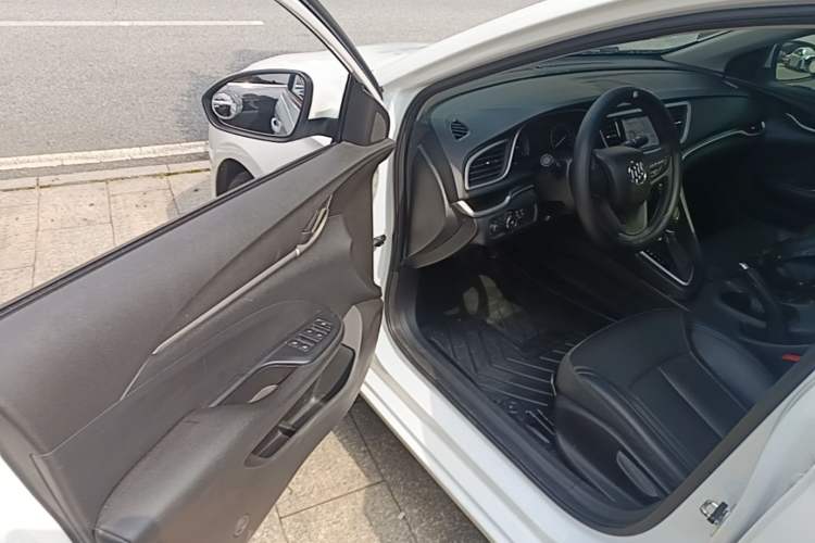 Used Buick GT 2021 1.3T Automatic Mild Hybrid Elite Version Driver Seat
