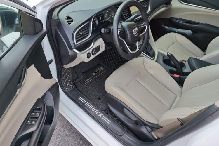 Used Buick GT 2021 Exemplar 1.5L Automatic Elite Version Driver Seat