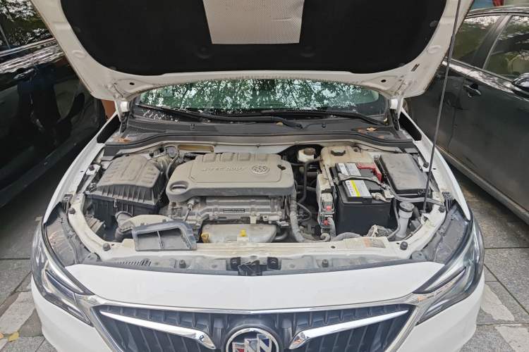 Used Buick GT 2021 Exemplar 1.5L Automatic Elite Version Engine Bay