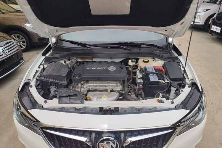 Used Buick GT 2021 Exemplar 1.5L Automatic Elite Version Engine Bay