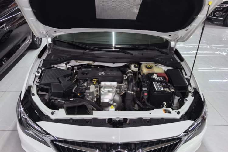 Used Buick GT 2021 Revised Version 1.3T Automatic Mild Hybrid Elite Edition Engine Bay
