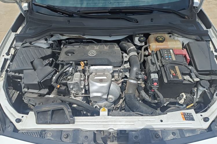 Used Buick GT 2021 1.3T Automatic Mild Hybrid Elite Version Engine Bay