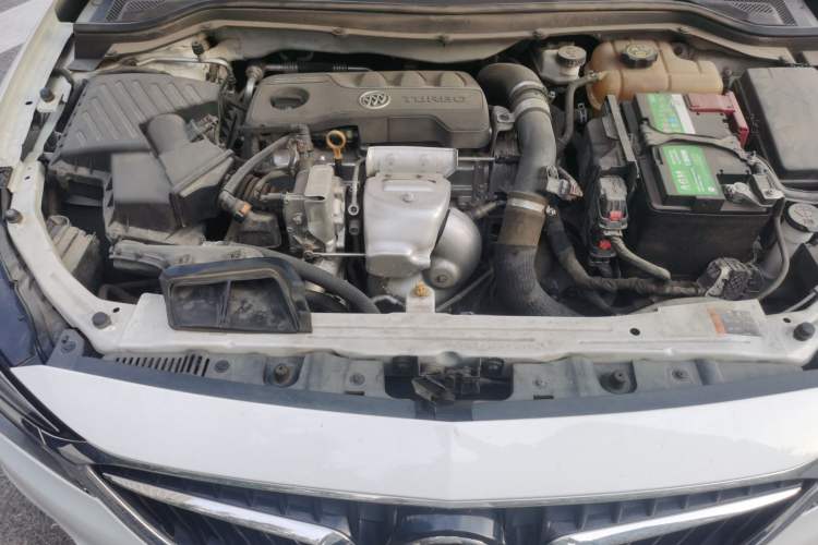 Used Buick GT 2021 1.3T Automatic Mild Hybrid Elite Version Engine Bay