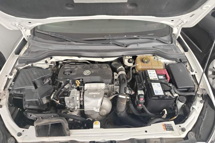 Used Buick GT 2021 Revised Version 1.3T Automatic Mild Hybrid Elite Edition Engine Bay