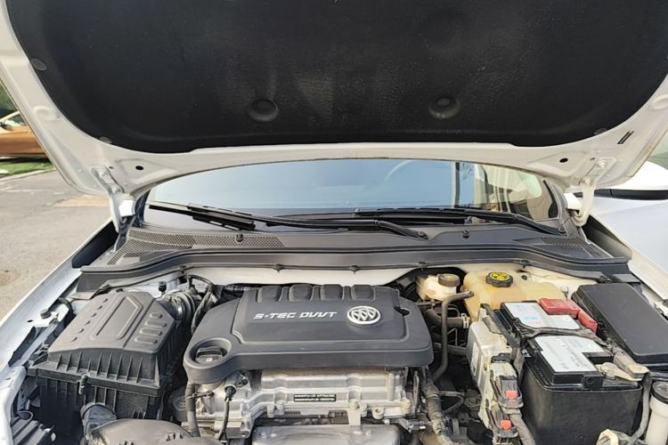 Used Buick GT 2021 Revised Version Flagship 1.5L Automatic Entry-Level Trim Engine Bay
