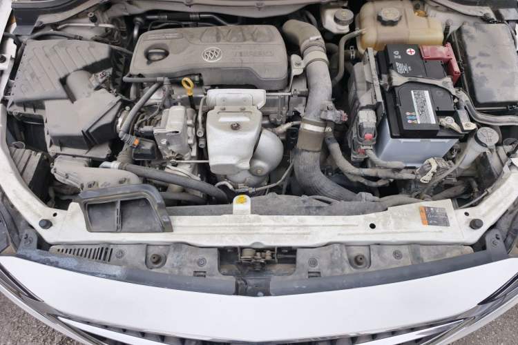 Used Buick GT 2021 1.3T Automatic Mild Hybrid Elite Version Engine Bay
