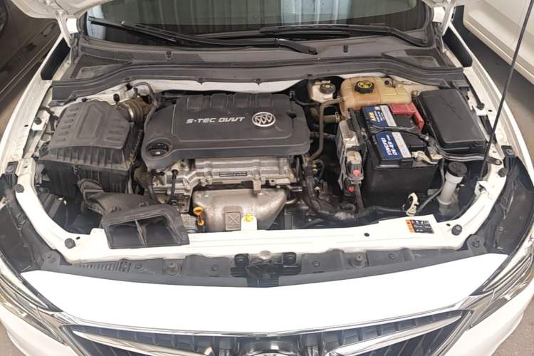 Used Buick GT 2021 Exemplar 1.5L Automatic Elite Version Engine Bay