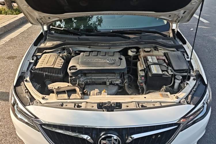 Used Buick GT 2021 Exemplar 1.5L Automatic Elite Version Engine Bay