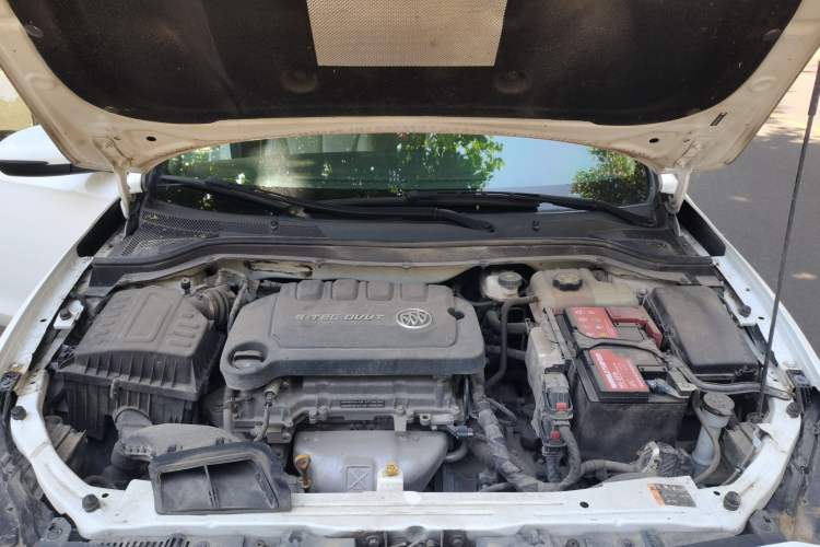 Used Buick GT 2021 Exemplar 1.5L Automatic Elite Version Engine Bay