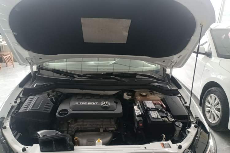 Used Buick GT 2021 Exemplar 1.5L Automatic Elite Version Engine Bay