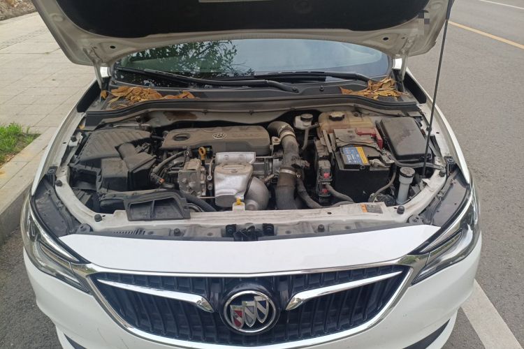 Used Buick GT 2021 1.3T Automatic Mild Hybrid Elite Version Engine Bay