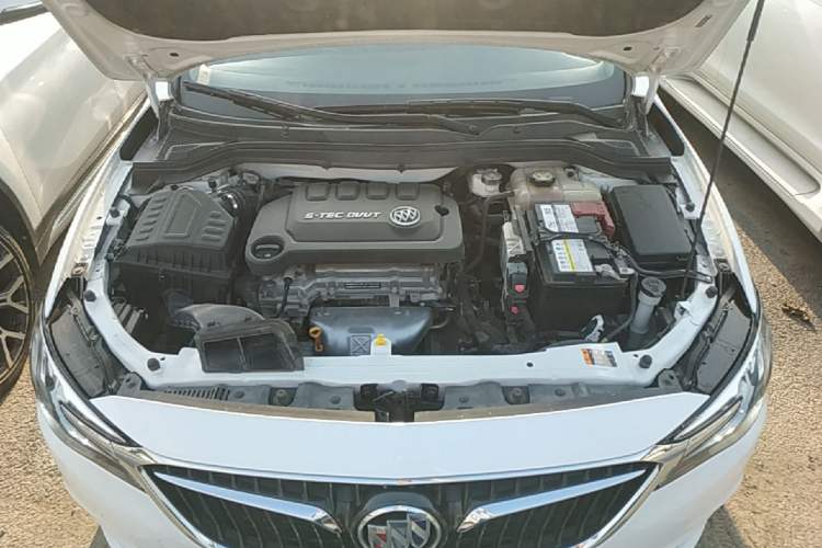 Used Buick GT 2021 Revised Version Flagship 1.5L Automatic Entry-Level Trim Engine Bay