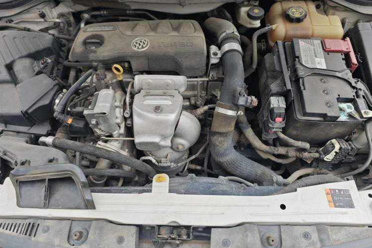 Used Buick GT 2021 1.3T Automatic Mild Hybrid Elite Version Engine Bay