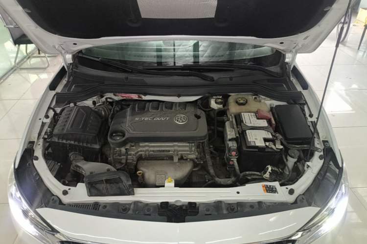 Used Buick GT 2021 Exemplar 1.5L Automatic Elite Version Engine Bay
