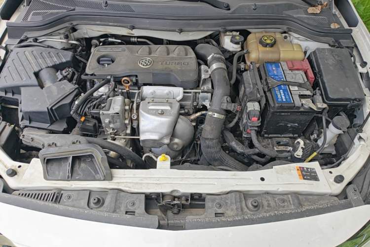 Used Buick GT 2021 Revised Version 1.3T Automatic Mild Hybrid Elite Edition Engine Bay