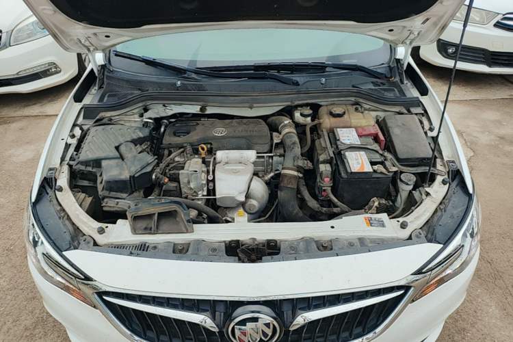 Used Buick GT 2021 1.3T Automatic Mild Hybrid Elite Version Engine Bay