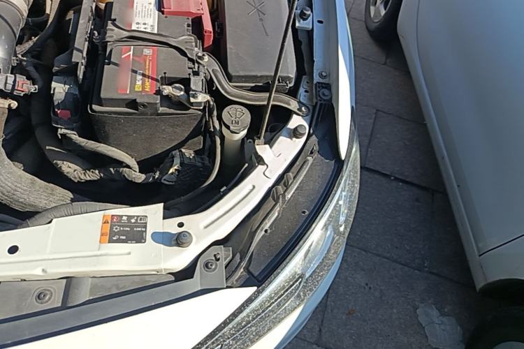 Used Buick GT 2021 1.3T Automatic Mild Hybrid Elite Version Engine Bay Left