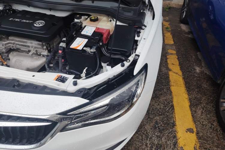 Used Buick GT 2021 Exemplar 1.5L Automatic Entry-Level Trim Engine Bay Left