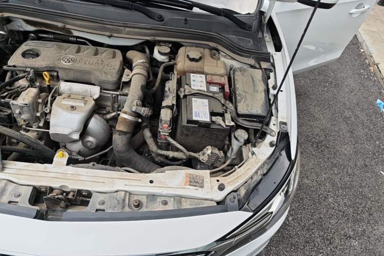 Used Buick GT 2021 1.3T Automatic Mild Hybrid Elite Version Engine Bay Left