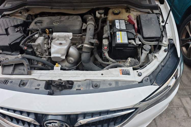 Used Buick GT 2021 1.3T Automatic Mild Hybrid Elite Version Engine Bay Left