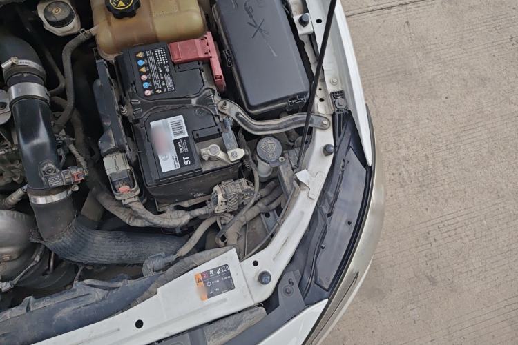 Used Buick GT 2021 1.3T Automatic Mild Hybrid Elite Version Engine Bay Left