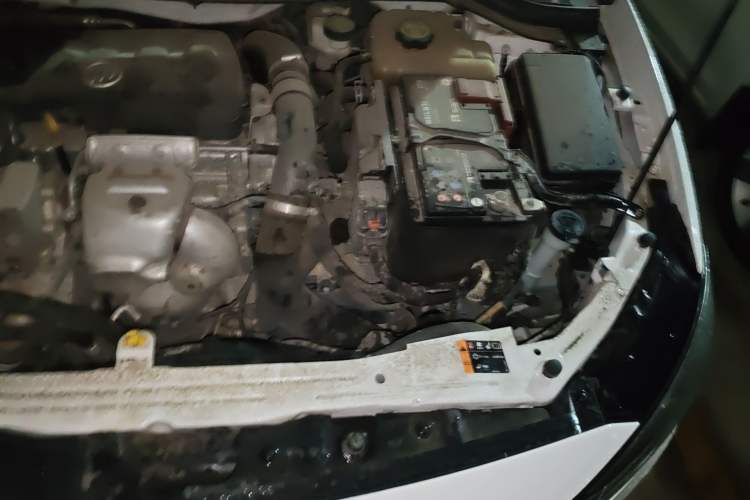 Used Buick GT 2021 Revised Version 1.3T Automatic Mild Hybrid Elite Edition Engine Bay Left