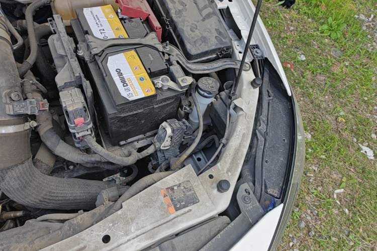 Used Buick GT 2021 Revised Version 1.3T Automatic Mild Hybrid Elite Edition Engine Bay Left