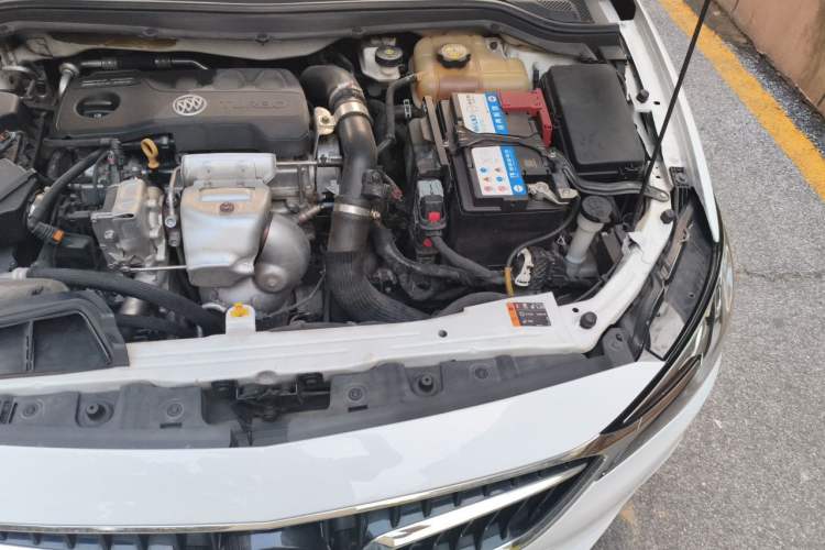 Used Buick GT 2021 Revised Version 1.3T Automatic Mild Hybrid Elite Edition Engine Bay Left