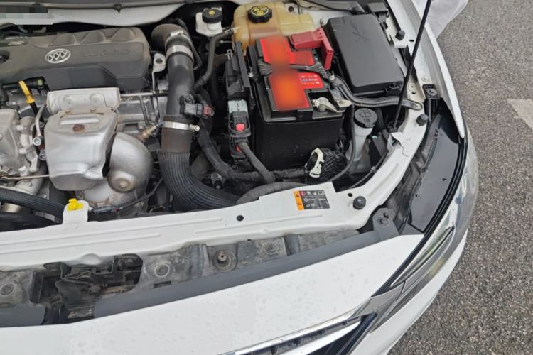 Used Buick GT 2021 1.3T Automatic Mild Hybrid Elite Version Engine Bay Left