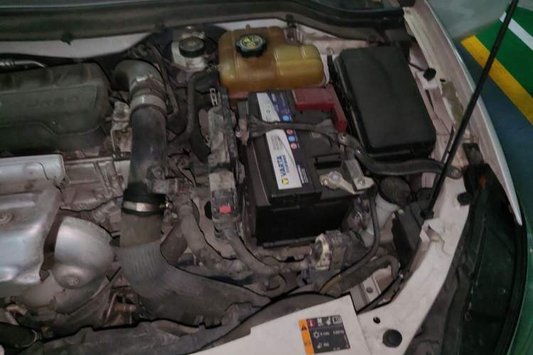 Used Buick GT 2021 1.3T Automatic Mild Hybrid Elite Version Engine Bay Left